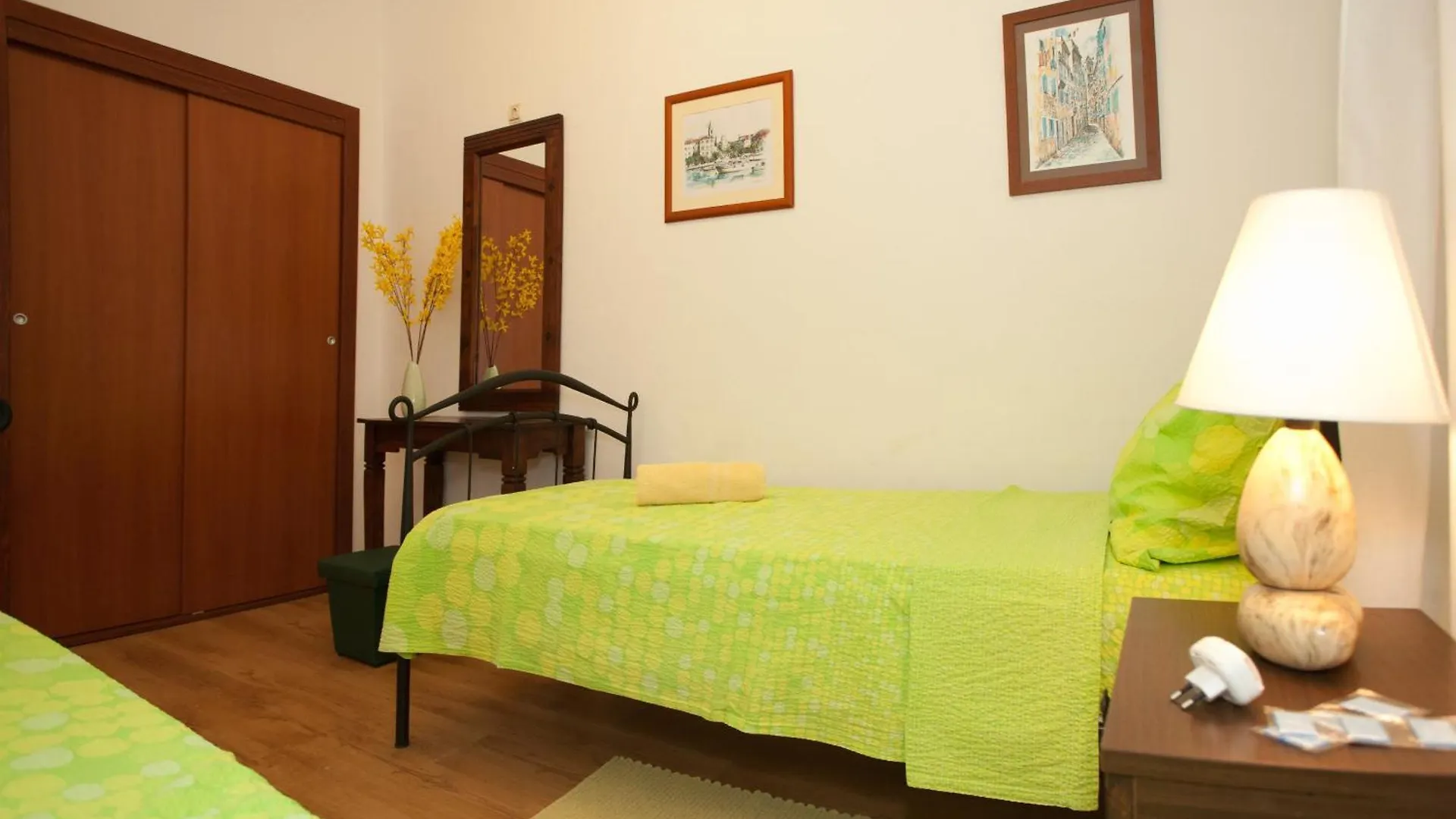 Apartment Zdrav - With Big Terrace Split