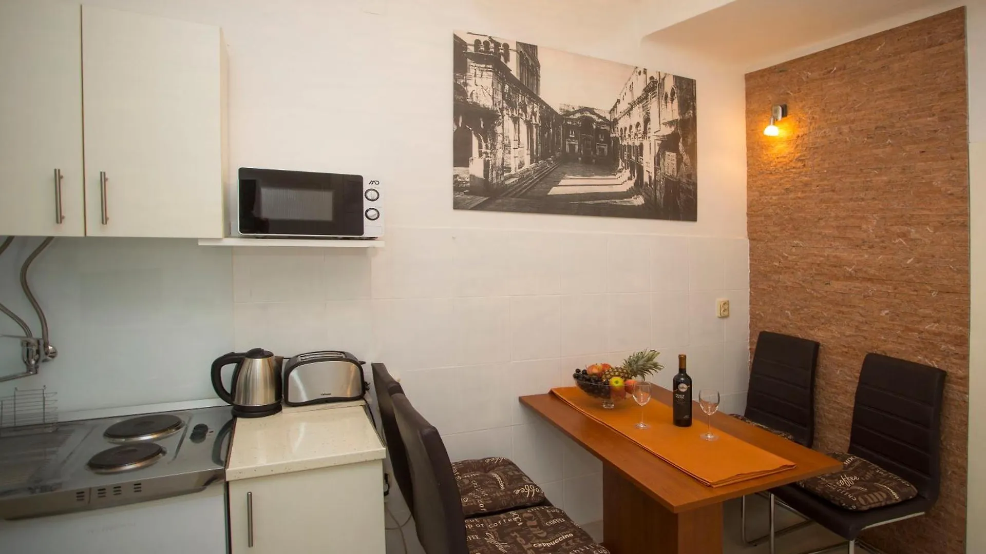 Apartment Zdrav - With Big Terrace Split