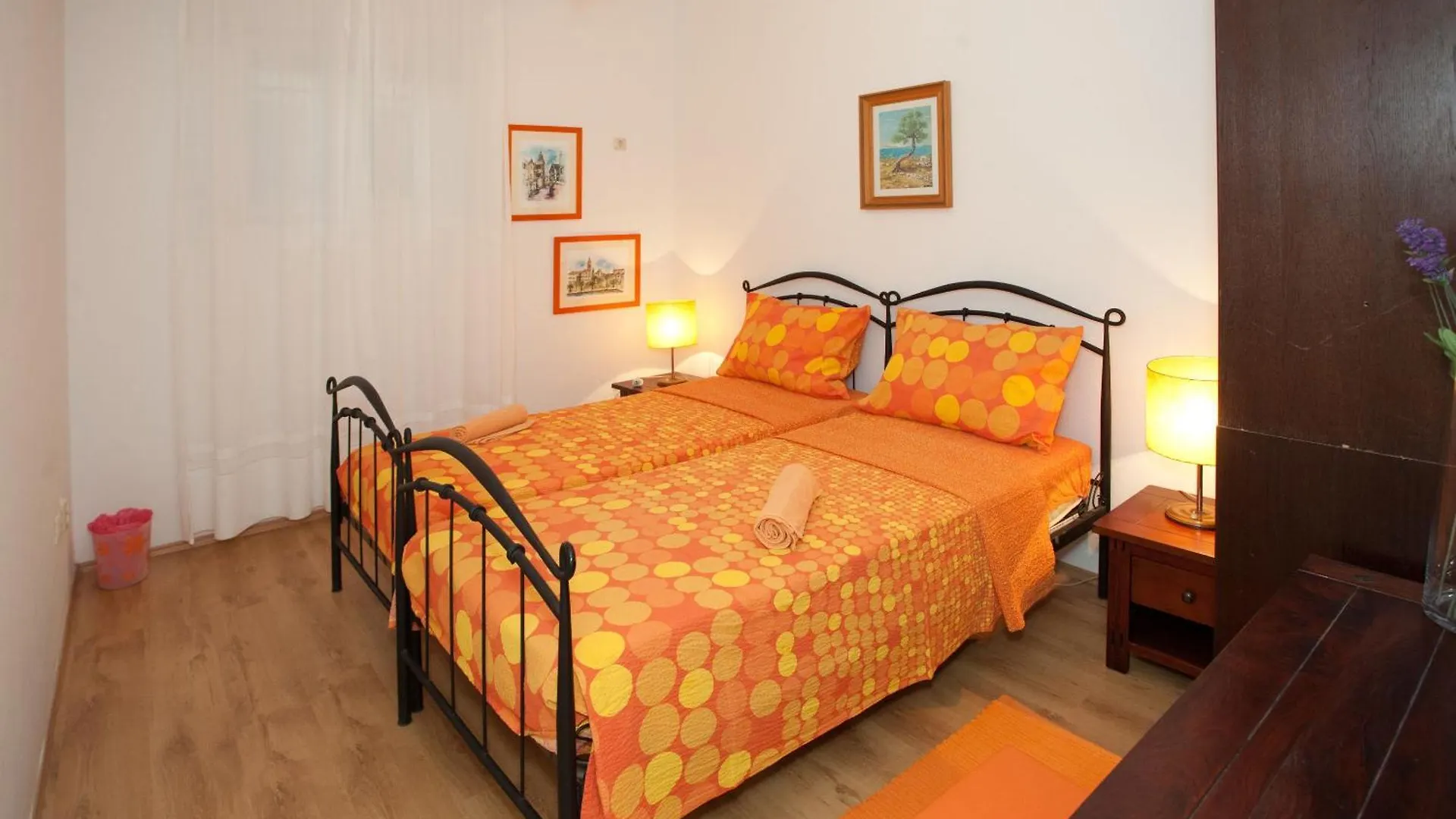 Apartment Zdrav - With Big Terrace Split